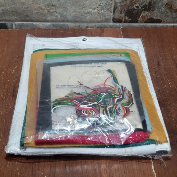 Plaid Bucilla Felt Stocking Kit 2008 Fireman Santa Dalmatian Dog 18" 86107 - Picture 6 of 11